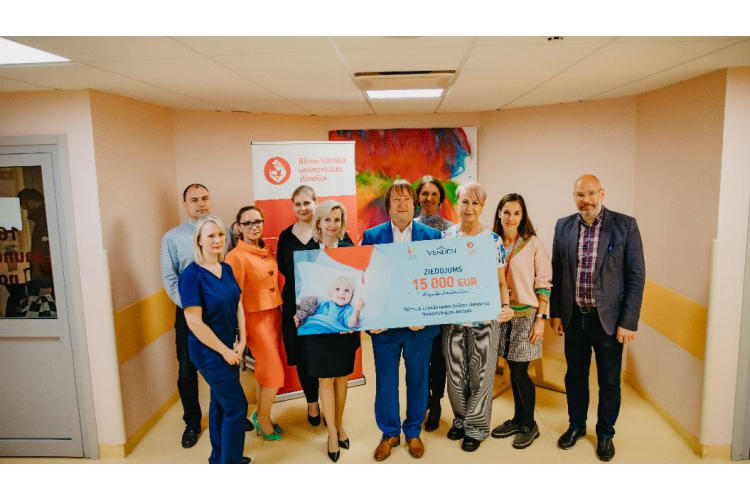 Par VENDEN ziedojumu 15 000 EUR apmērā Bērnu klīniskās universitātes slimnīcas neonatoloģijas nodaļai sagādāts ...