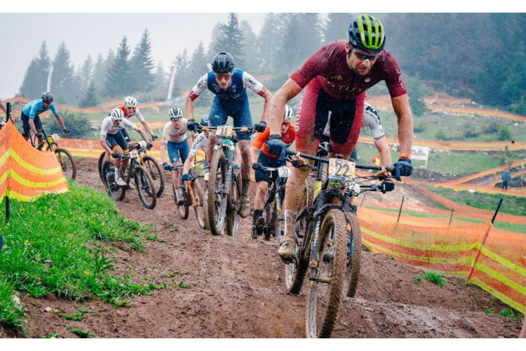 Blūms skarbos laika apstākļos finišē 16. vietā Eiropas čempionātā MTB XCO krosā