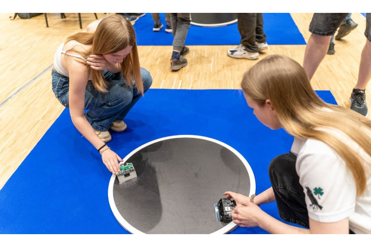 Skolēni sacensībās demonstrēs zināšanas robotikā un elektronikā