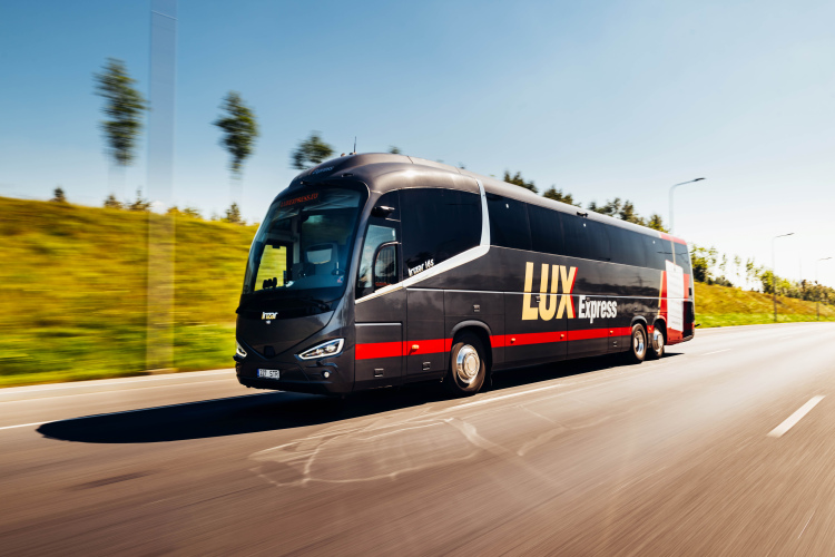 “Lux Express” ievieš biežāku vasaras sarakstu ar 13 ikdienas reisiem uz Tallinu