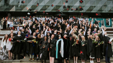 Riga Business School atzīmē savu 30. izlaidumu