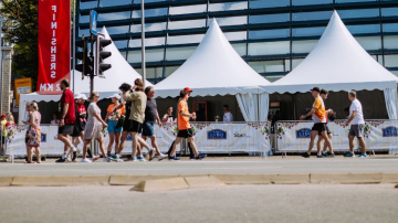 LIDO iestājās par sporta popularizēšanu sabiedrībā: šogad uzņēmums atbalstīja Rimi Riga maratonu un citus lielus sporta