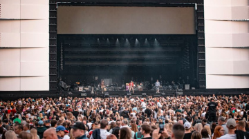 FOTO:  Izskanējis grandiozais sadziedāšanās koncerts – 3.Lielais koncerts Mežaparkā.