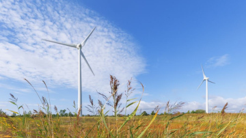 Karstais laiks izraisa elektrības cenu kāpumu par 25,6%