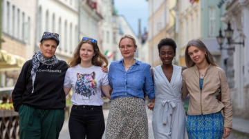 Latvijas “Sieviešu stendaps” Igaunijas literatūras festivālā Head Read