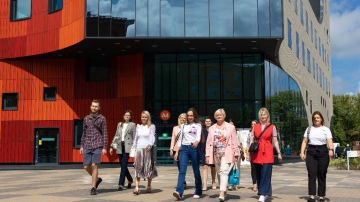 “Mēness aptiekas” farmaceiti vēro sirds operāciju Latvijas Kardioloģijas centrā