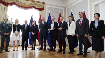 Valsts prezidents uzņem NATO Austrumu flanga valstu pārstāvjus, piedaloties arī ārlietu ministrei
