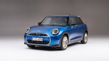 Plašāka ietilpība un īpaša funkcionalitāte ar jauno piecdurvju MINI Cooper