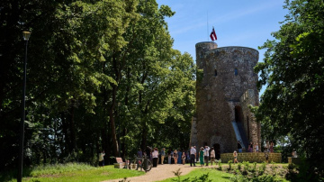 Atklāts pārbūvētais Dauderu parks
