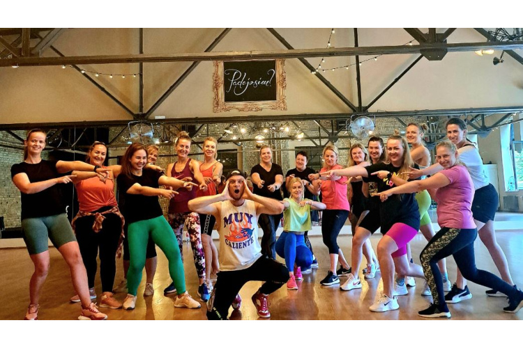 Rīgas valstspilsētas pašvaldības kultūras iestāžu apvienība aicina uz kultūrtelpas “Strops” Pļavniekos pirmo pasākumu