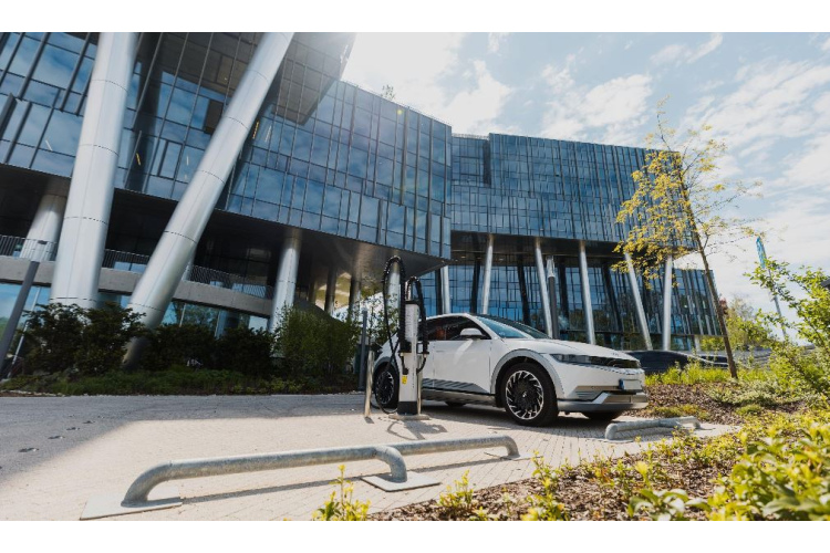 Elektroauto uzņēmuma ikdienā – vai tas ir tā vērts?