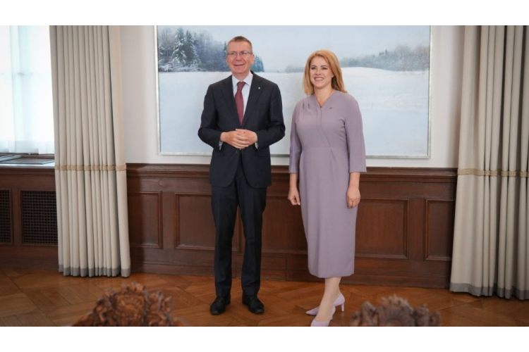 FOTO/VIDEO: Valsts prezidenta Edgara Rinkēviča un Ministru prezidentes Evikas Siliņas tikšanās un preses konference