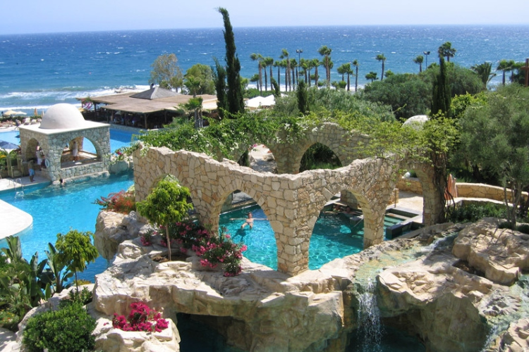 Ārvalstu ceļojumos Latvijas iedzīvotāji 2023. gadā iztērējuši 1,11 miljardus eiro