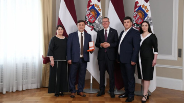 FOTO/VIDEO: Atzinības krusta pasniegšanas ceremonija Latvijas Republikas goda konsulam Ukrainā, Luhanskas un Doneckas...