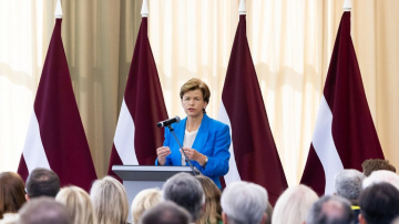 B. Braže biznesa dienā Latvijas goda konsuliem: efektīva sadarbība ekonomikas attīstībai ir Latvijas ārpolitikas....