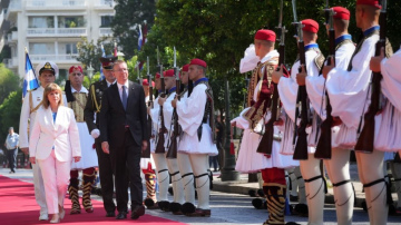 Valsts prezidents: Latvija un Grieķija ir cieši sabiedrotie, jo īpaši stiprinot Eiropas Savienības un NATO...