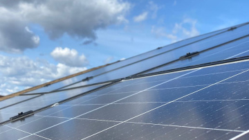 Palielina kopējo finansējumu saules paneļu, siltumsūkņu u.c. enerģiju ražojošo iekārtu iegādei