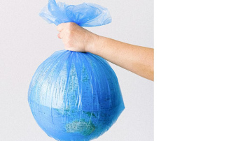 Vai var izglābt planētu, nepērkot plastmasu?