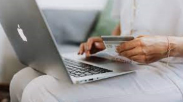 Šovasar par 7% audzis pārdošanas apjoms internetā