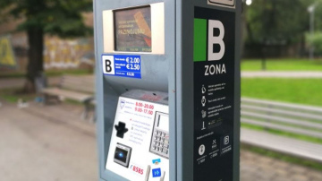 Aptauja: lielākā daļa iedzīvotāju saprot maksas auto stāvvietu lietošanas noteikumus