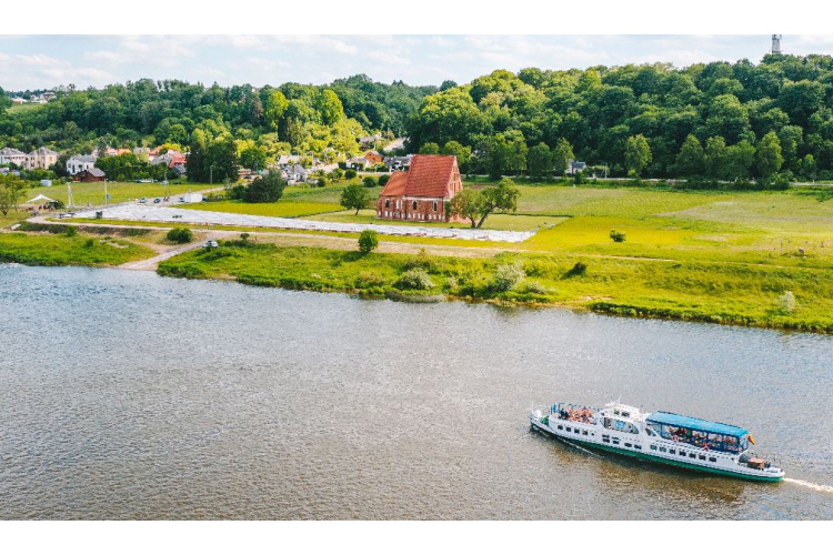 Aizraujošu ģimenes brīvdienu ceļvedis – TOP 22 tūrisma galamērķi Lietuvā