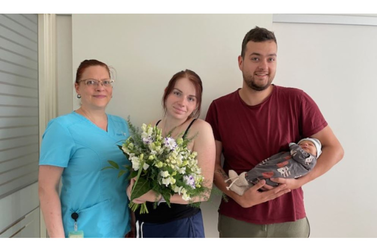 Vidzemes slimnīcā sagaidīts šī gada 400. bērniņš – puisītis Kārlis