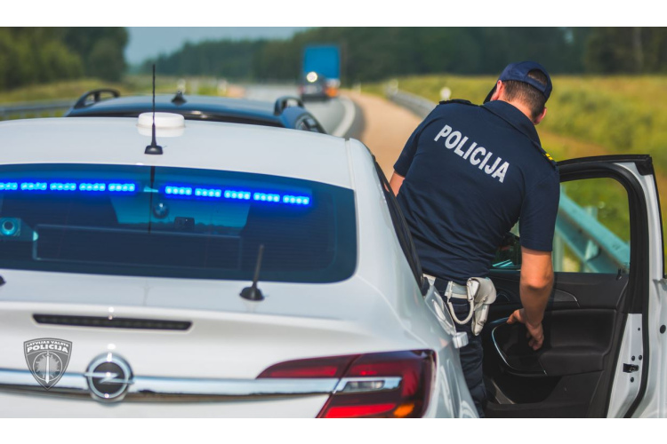 Diennakts uzziņa