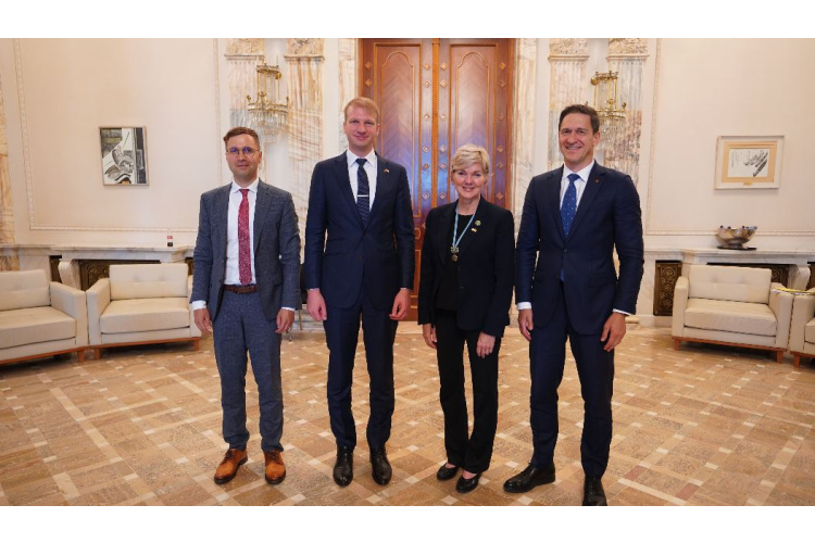 Baltijas valstu enerģētikas ministri ar ASV enerģētikas sekretāri pārrunā energorošības jautājumus