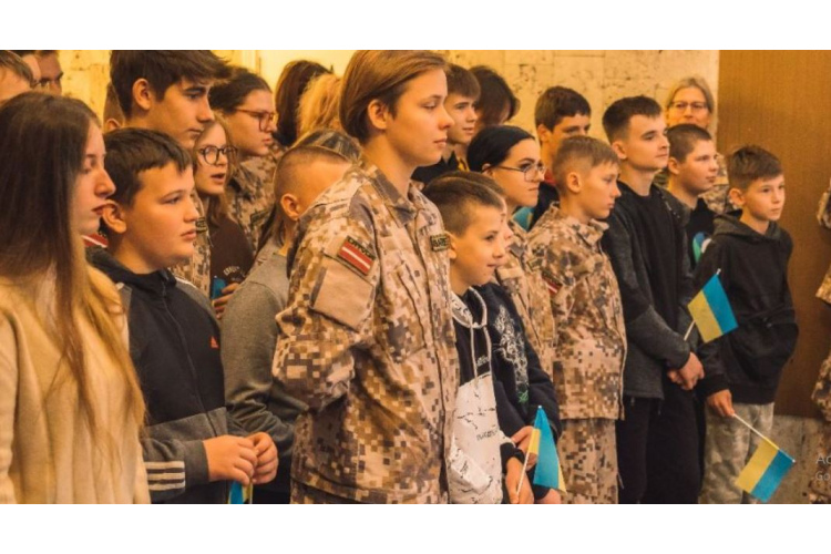 Jūrmalā norisināsies nometne Ukrainas policistu bērniem un Latvijas jaunsargiem