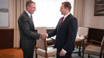 Valsts prezidents pateicas Aldim Laviņam par darbu Satversmes tiesas tiesneša amatā un veiksmīgo sadarbību