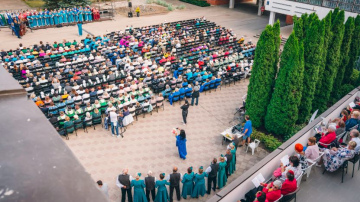 Latvijas Senioru sadziedāšanās svētki vieno dalībniekus un kuplina tradīcijas