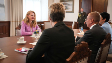 Valsts prezidents: būtiski stiprināt atbalstu augsta riska bērniem, lai sniegtu terapijā balstītu palīdzību ...