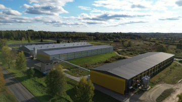 APF Holdings pirmajā pusgadā par 51% palielina ārpus sprostiem dēto olu ražošanu, eksportē un turpina investēt attīstībā
