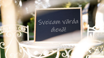 Aptauja: 75% iedzīvotāju seko līdzi vārda dienām kalendārā un apsveic tajās