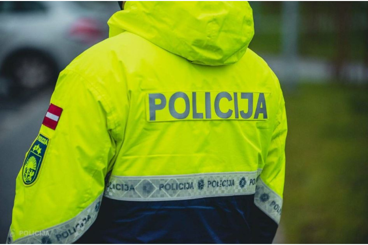 Diennakts uzziņa