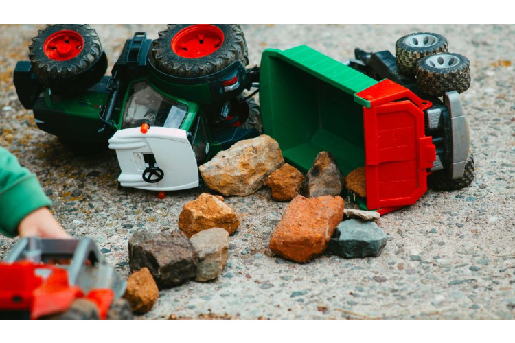 Pētījums: tikai niecīga daļa plastmasas sadzīves preču Latvijā ir viegli pārstrādājama