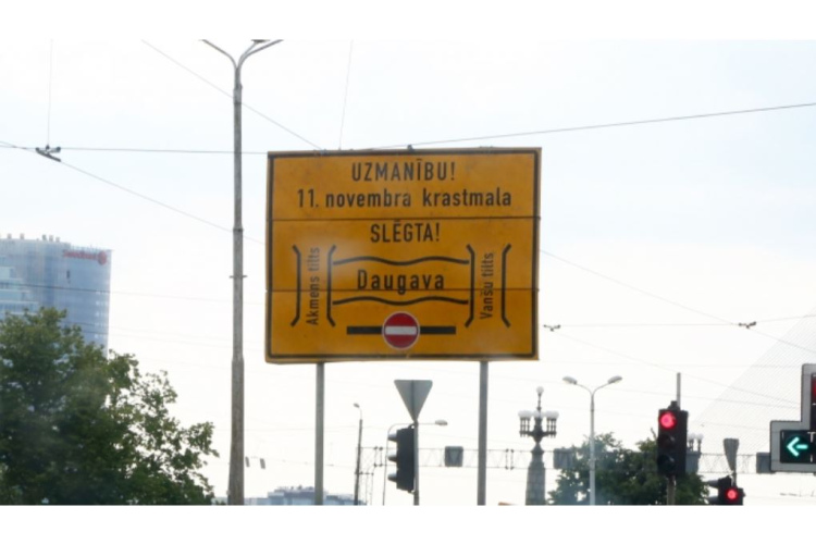 Rīgas svētku laikā satiksmei slēgs 11. novembra krastmalas posmu