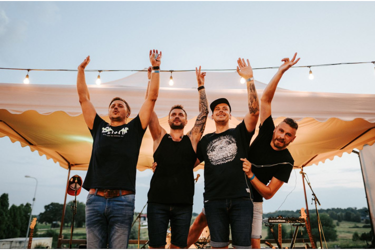 Jaudīgās Valmieras grupas „Age of Stones” un „Ghettozloba” pieskandinās Valmiermuižu