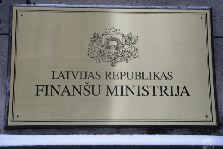 FM: Stagnācija ES kopējā ekonomikā neļauj pieaugt apstrādes rūpniecībai Latvijā