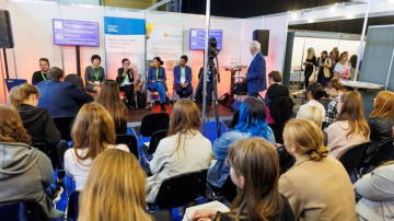 No kūku konkursa līdz nopietnām diskusijām par pārtikas izšķērdēšanu – apmeklē “Riga Food 2024” pasākumus!