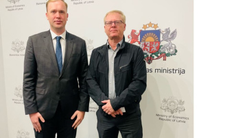 V. Valainis: abas “East Metal” ražotnes Latvijā atsāk darbu