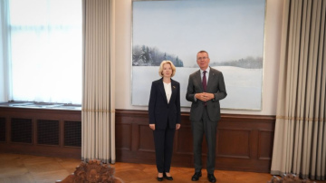 Valsts prezidenta Edgara Rinkēviča tikšanās ar Saeimas Ārlietu komisijas priekšsēdētāju Ināru Mūrnieci