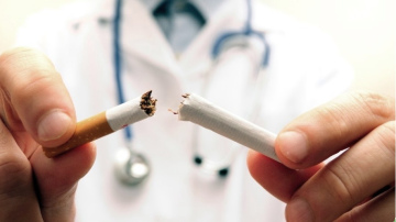 Latvijā klasisko cigarešu smēķēšanu pamazām aizstāj alternatīvie bezdūmu produkti, tomēr eksperti saredz draudus