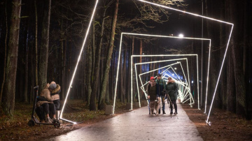 Anniņmuižas mežā izveidots trešais mežaparks Rīgā