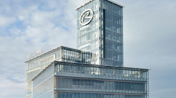 Rietumu Bankas pirmā pusgada rezultāti iezīmē stabilitāti un ilgtspējas virziena attīstību