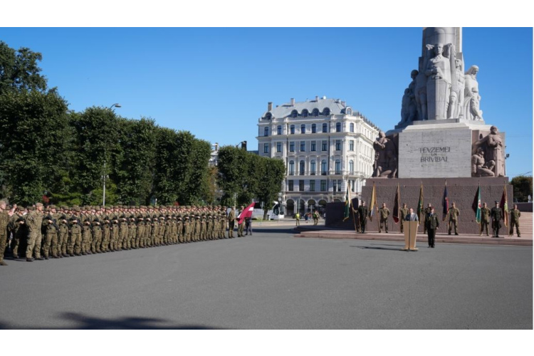Valsts prezidenta Edgara Rinkēviča dalība Valsts aizsardzības dienesta un militārās pamatapmācības karavīru zvēresta...