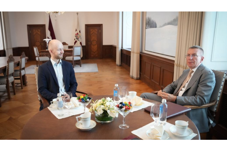 Valsts prezidenta Edgara Rinkēviča tikšanās ar Saeimas frakcijas “Progresīvie” vadītāju Andri Šuvajevu