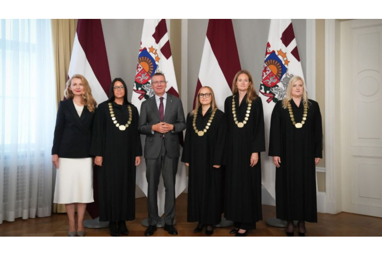 FOTO/VIDEO: tiesnešu zvēresta svinīgā ceremonija