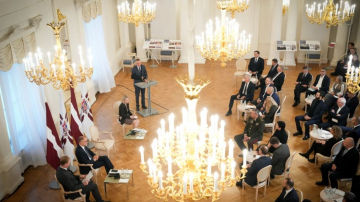 Valsts prezidents aicina uzturēt regulāru un iekļaujošu dialogu starp valsts pārvaldi un Latvijas aizsardzības ...