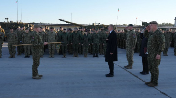 Valsts prezidenta Edgara Rinkēviča dalība NATO paplašinātās klātbūtnes Latvijā kaujas grupas komandpakļautības maiņas...